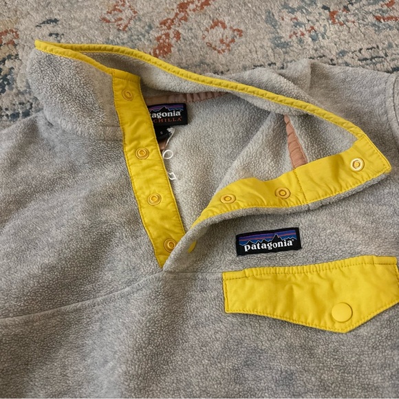 Women’s Patagonia Gray Sweater with Yellow Accents - Picture 2 of 13